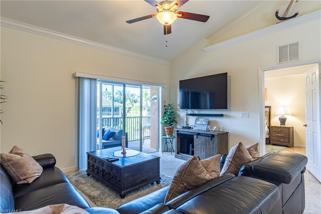 1102 Winding Pines Cir, Unit 206, Cape Coral, FL 33909 Photo