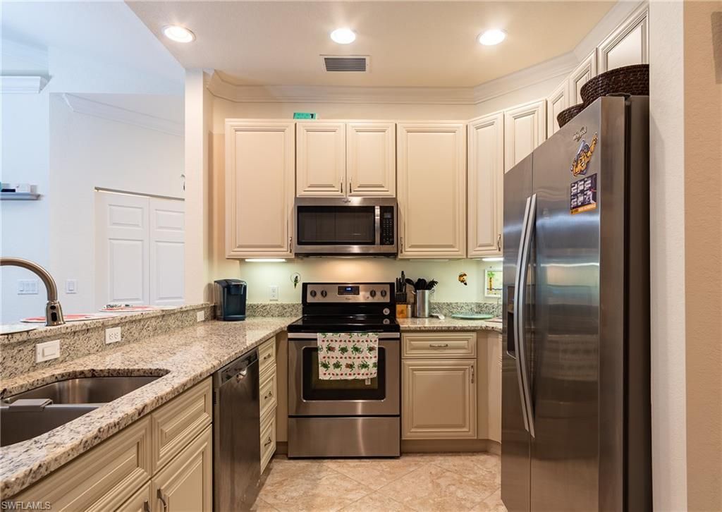 1102 Winding Pines Cir, Unit 206, Cape Coral, FL 33909 Photo