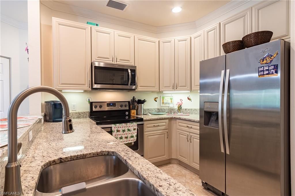 1102 Winding Pines Cir, Unit 206, Cape Coral, FL 33909 Photo