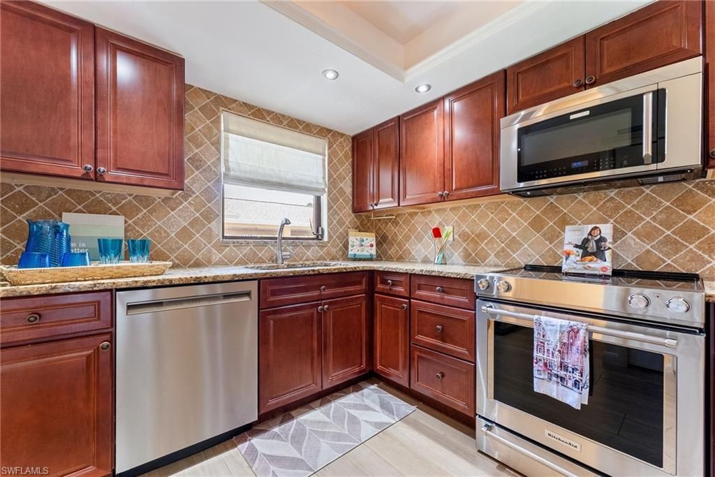 15350 Moonraker Ct, Unit 305, North Fort Myers, FL 33917 Photo