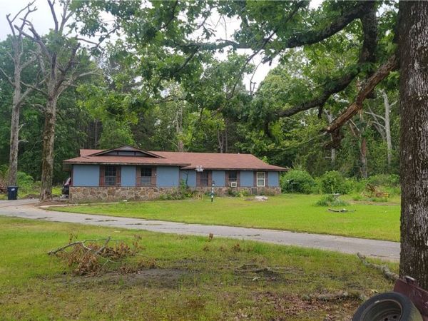 9102 Shannon Road , Pine Bluff, AR 71603
