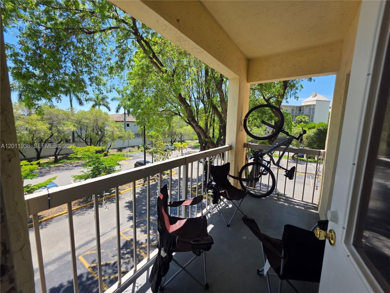 8180 Geneva Ct, Unit 322, Doral, FL 33166 Photo