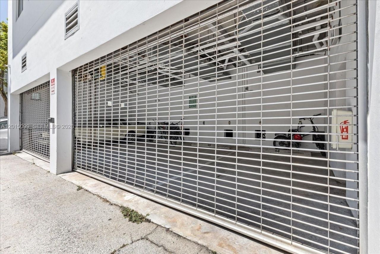 421 Meridian Ave , Unit 19, Miami Beach, FL 33139 Photo