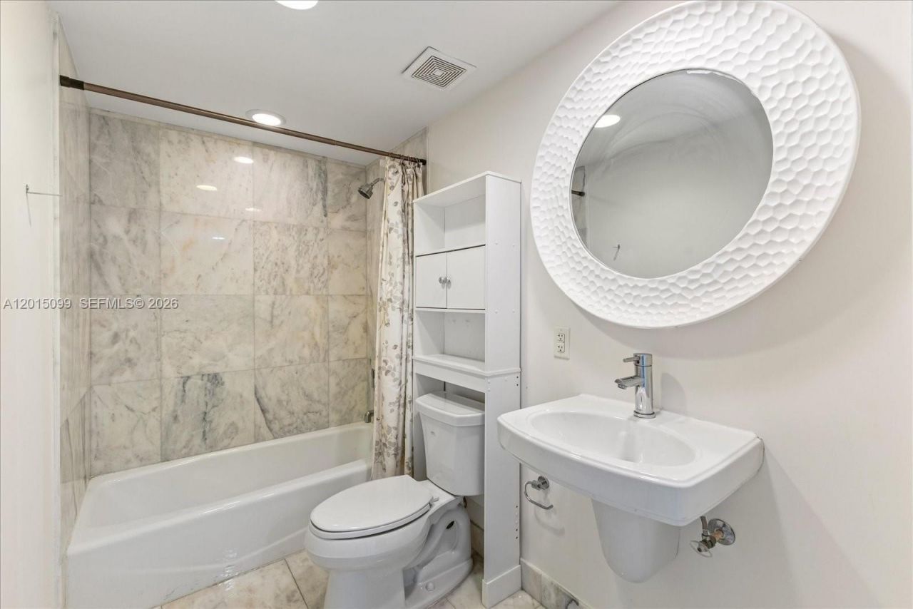 421 Meridian Ave , Unit 19, Miami Beach, FL 33139 Photo