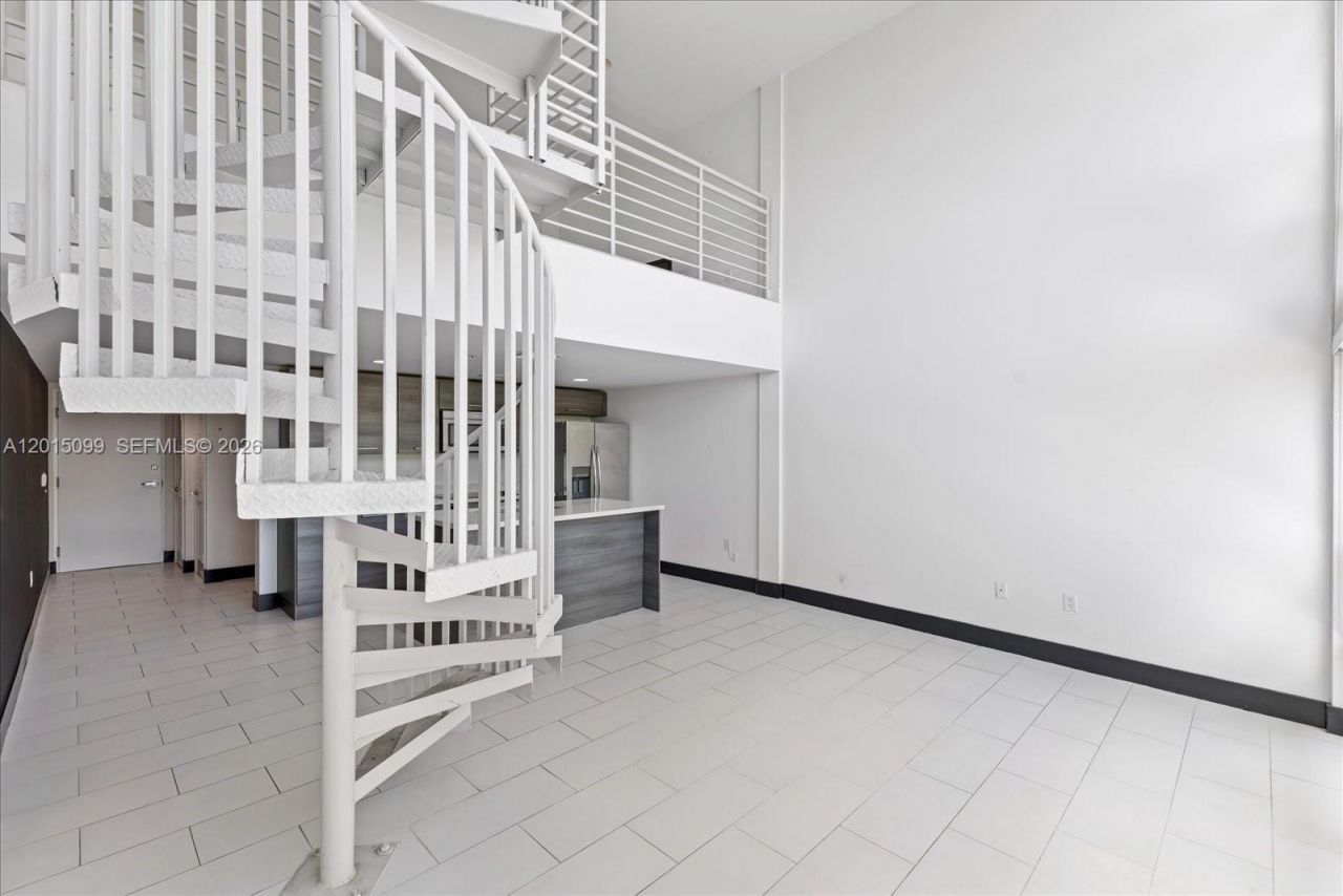 421 Meridian Ave , Unit 19, Miami Beach, FL 33139 Photo