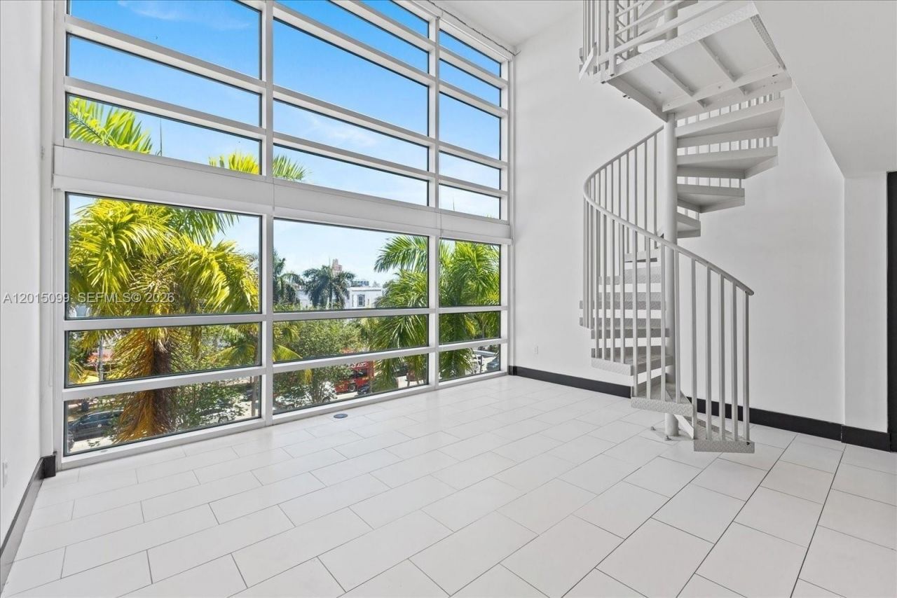 421 Meridian Ave , Unit 19, Miami Beach, FL 33139 Photo