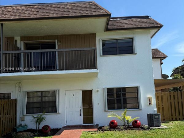 6904 NW 169th St , Unit 145F, Hialeah, FL 33015