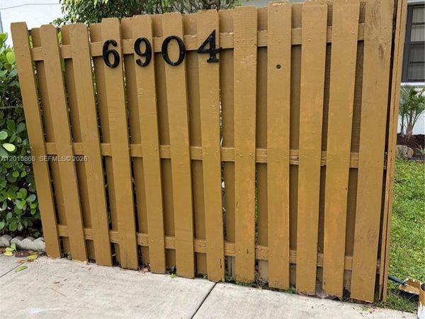 6904 NW 169th St , Unit 145F, Hialeah, FL 33015