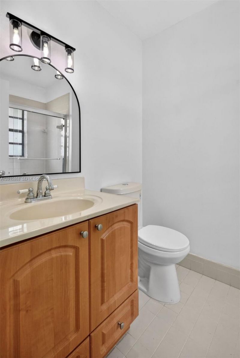 6904 NW 169th St, Unit 145F, Hialeah, FL 33015 Photo