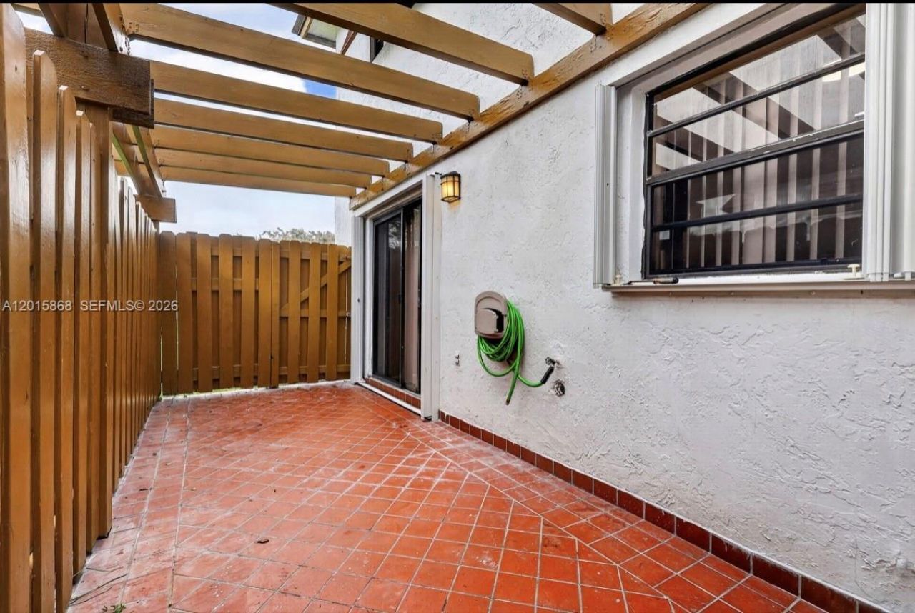 6904 NW 169th St, Unit 145F, Hialeah, FL 33015 Photo