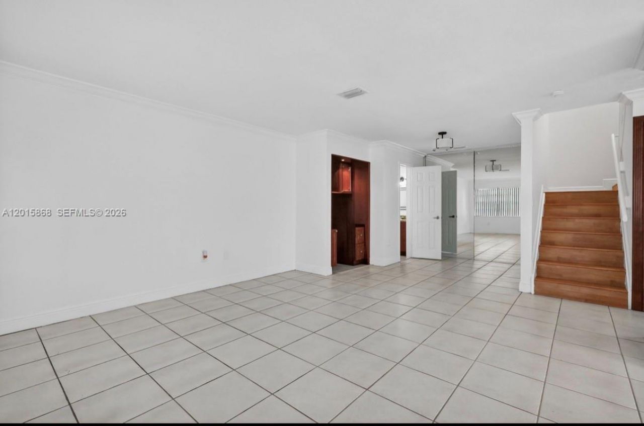 6904 NW 169th St, Unit 145F, Hialeah, FL 33015 Photo