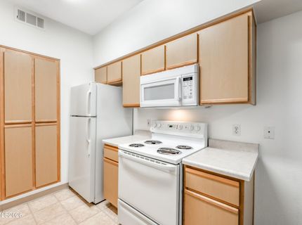 6850 Sharlands Avenue, Unit 1068, Reno, NV 89523 Photo
