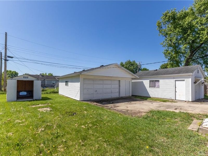 244 Pat Lane, Fairborn, OH 45324 Photo 4