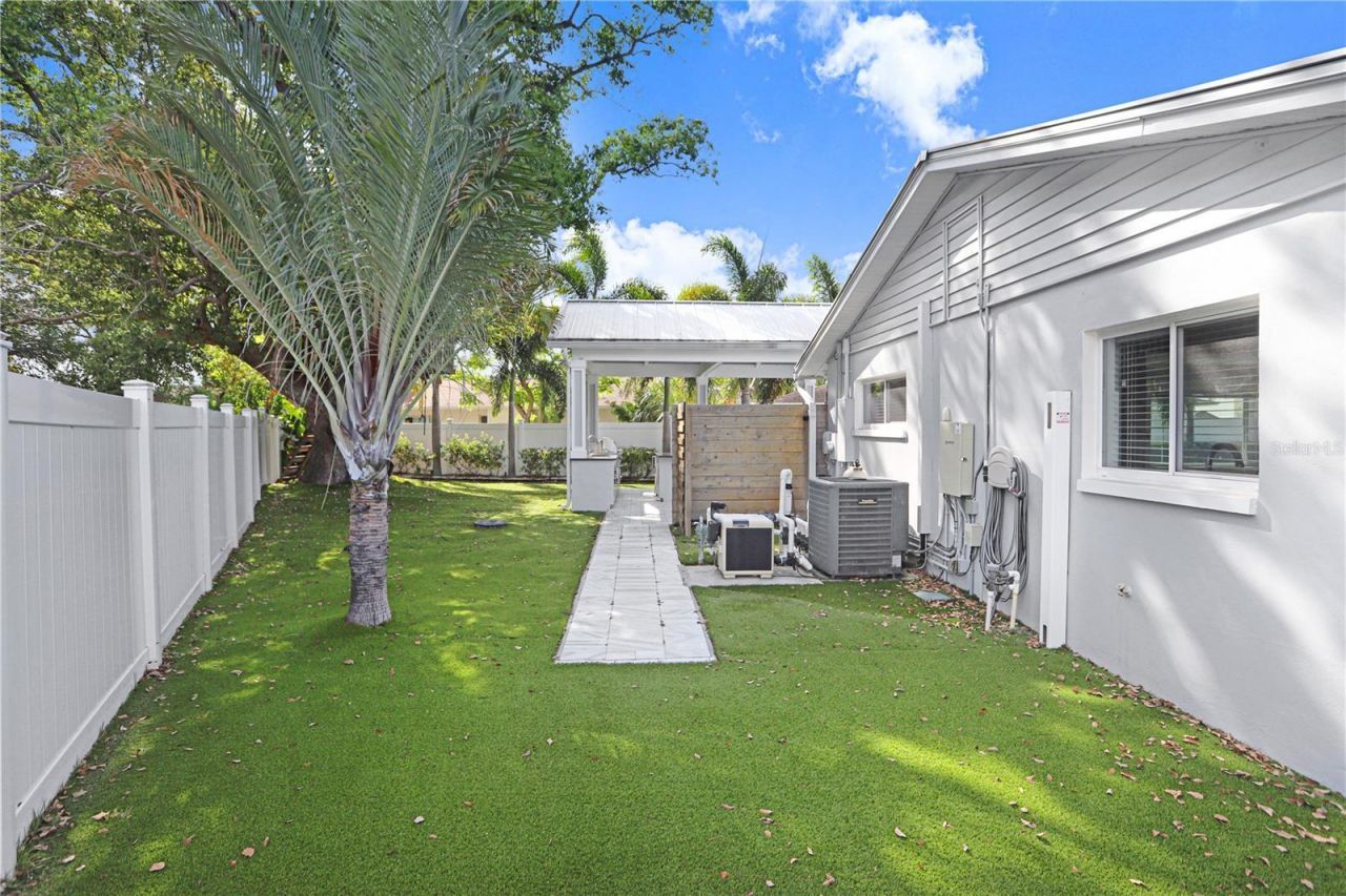 8404 Blackstone Court, Tampa, FL 33615 Photo