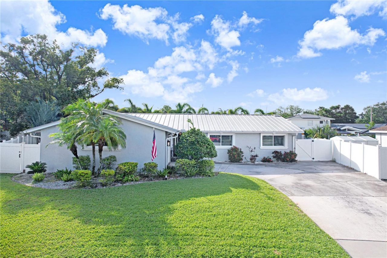 8404 Blackstone Court, Tampa, FL 33615 Photo