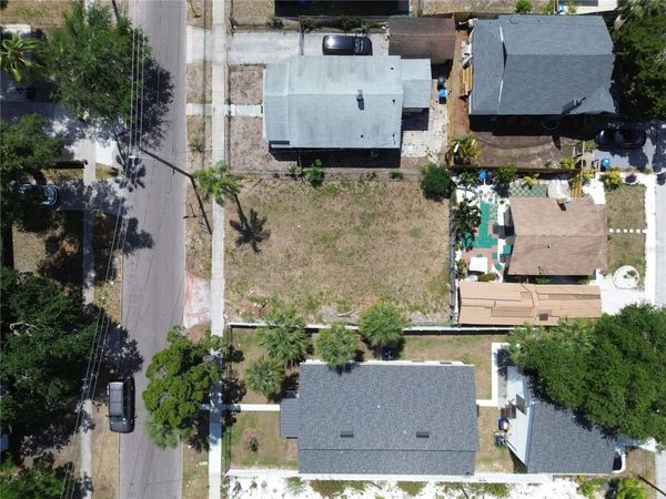 935 13TH AVENUE S, ST PETERSBURG, FL 33705