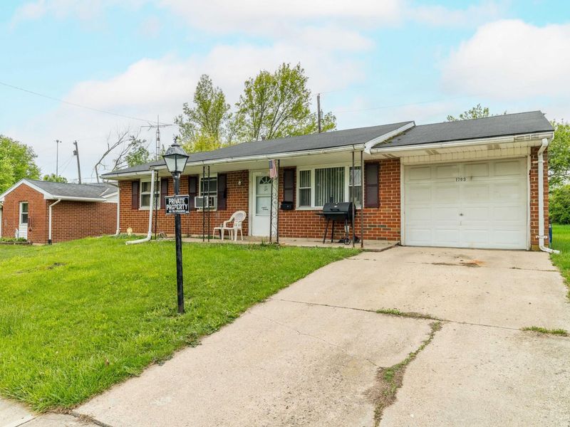 1703 Fair Oaks Drive, Sidney, OH 45365 Photo 2