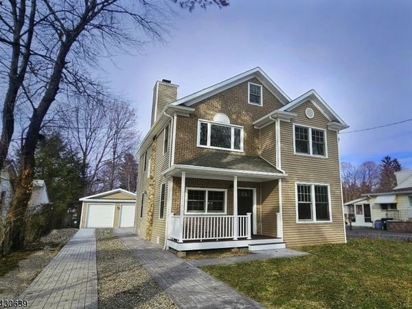 27 Forest Rd, Mount Olive, NJ 07828