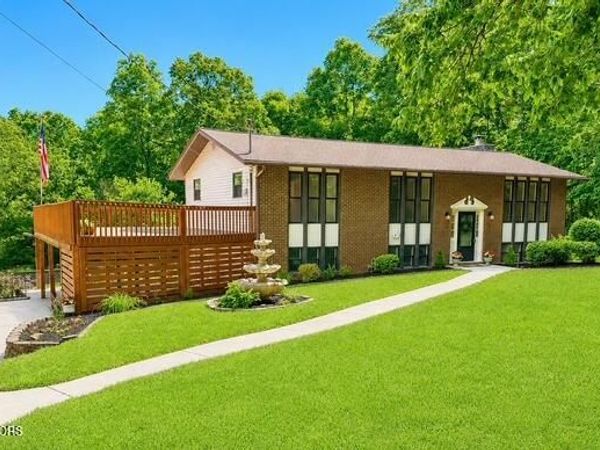 235 S Ridge Rd, Knoxville, TN 37920