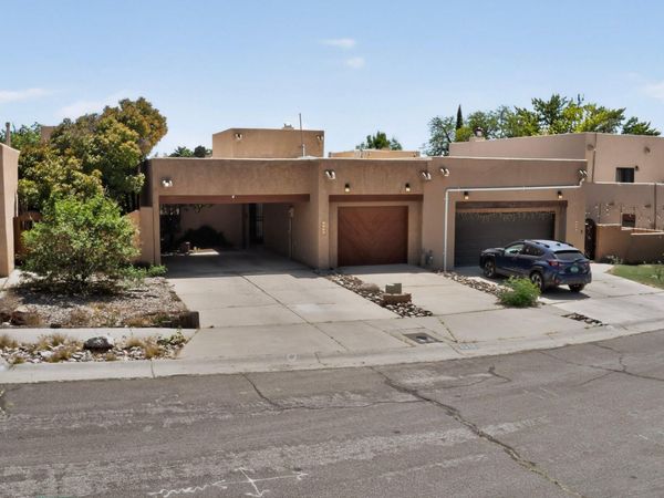 7524 Lantern Road NE, Albuquerque, NM 87109