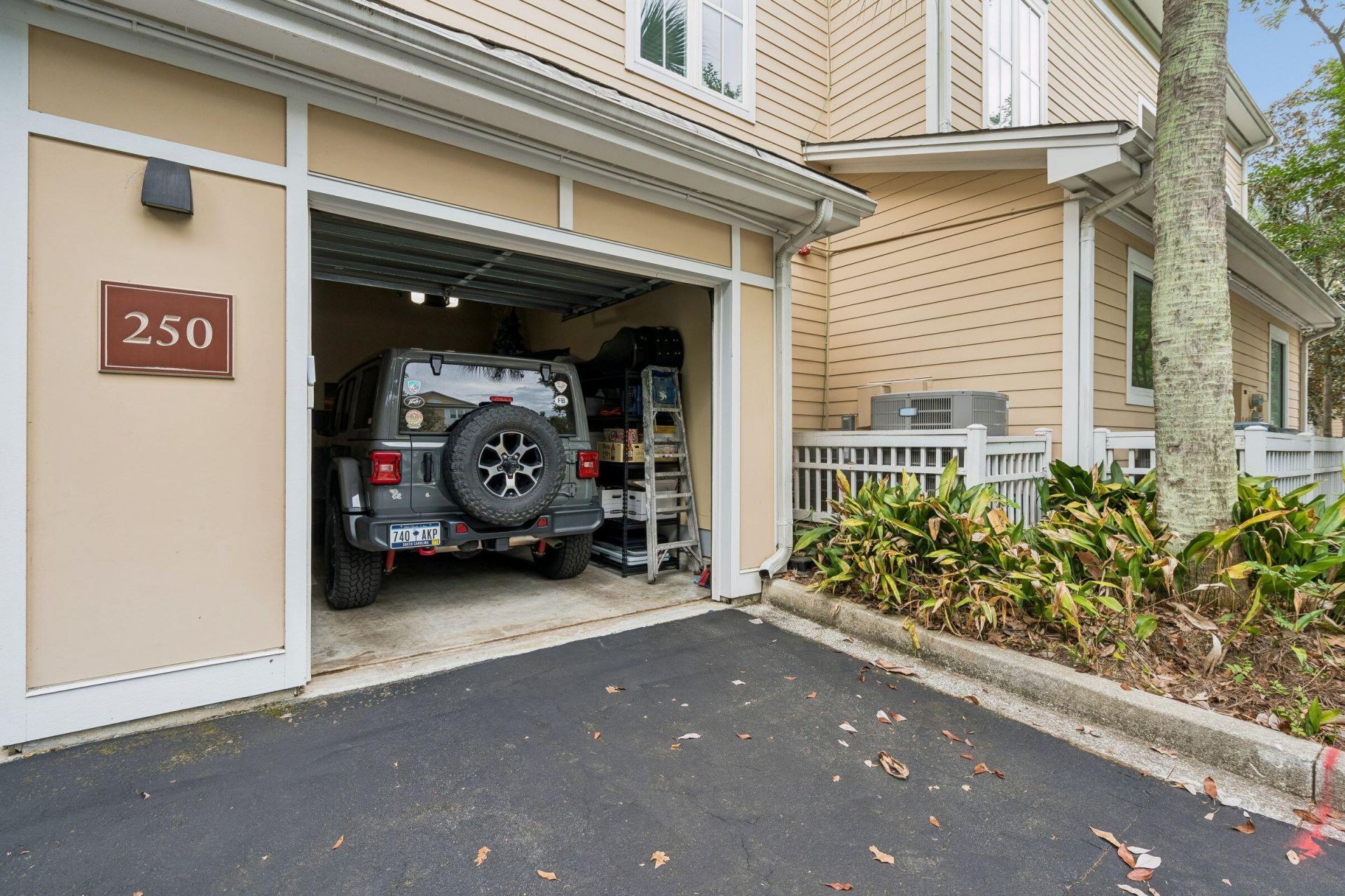 250 Seven Farms Drive Photo 46