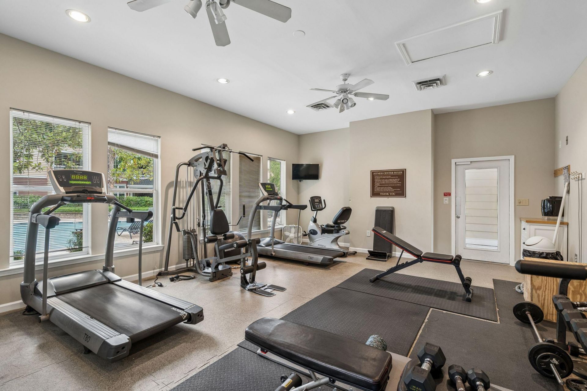 250 Seven Farms Drive Photo 62
