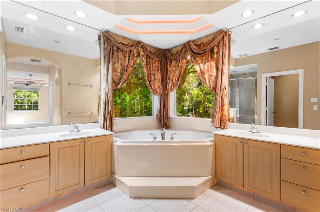 28056 East Brook Dr, Bonita Springs, FL 34135 Photo