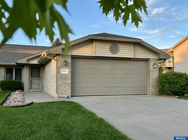 8014 Arrow Ridge Road , Lincoln, NE 68506