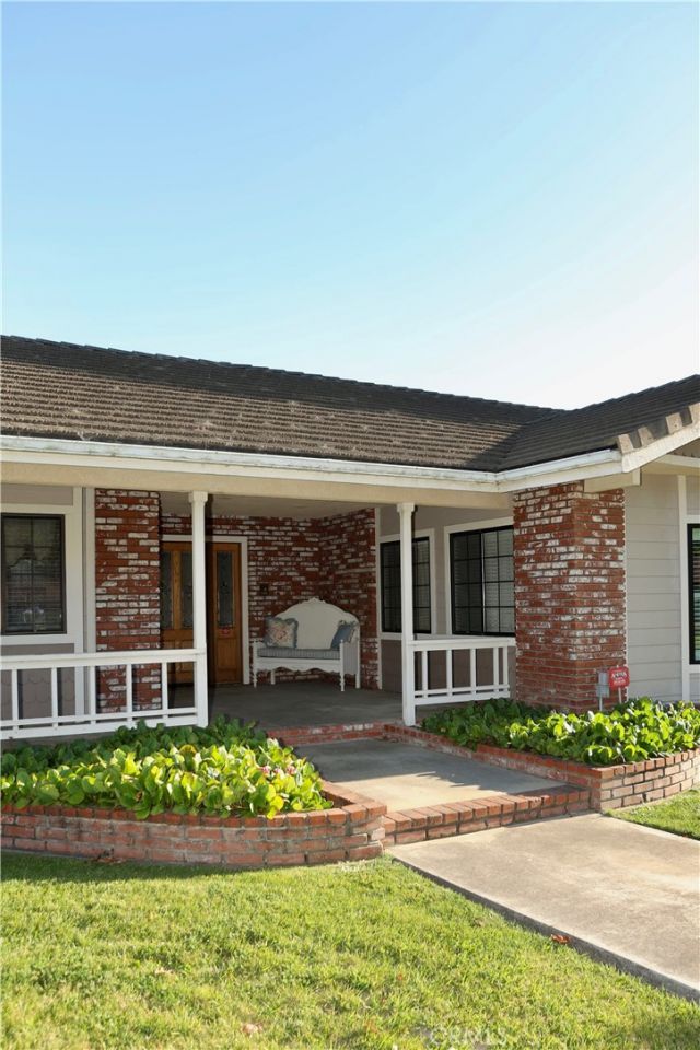 1340 Foxenwood Drive, Santa Maria, CA 93455 Main Photo