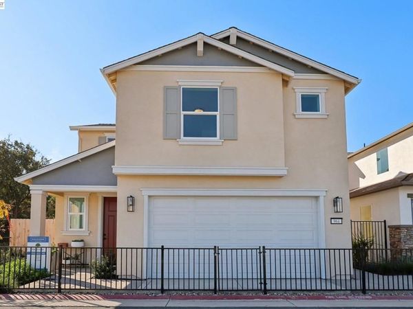 852 Pecan Tree Ln, Galt, CA 95632
