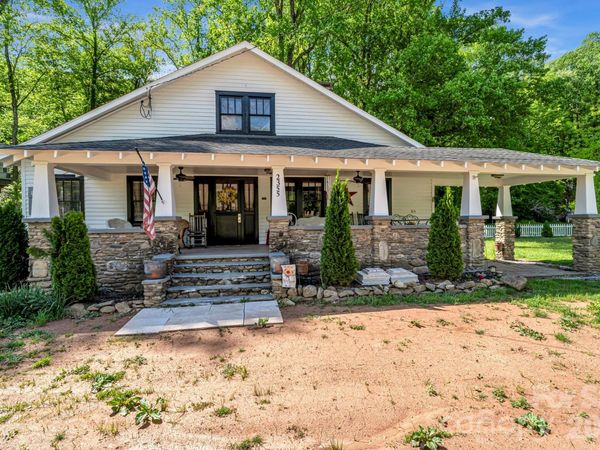 2355 Soco Road , Maggie Valley, NC 28751