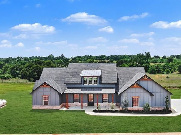 1154 Wolf Creek Drive, Blanchard, OK 73010
