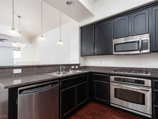 38 E Serene Avenue , Unit 318, Las Vegas, NV 89123