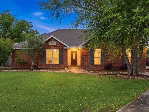 22 Harper Pl, Petal, MS 39465