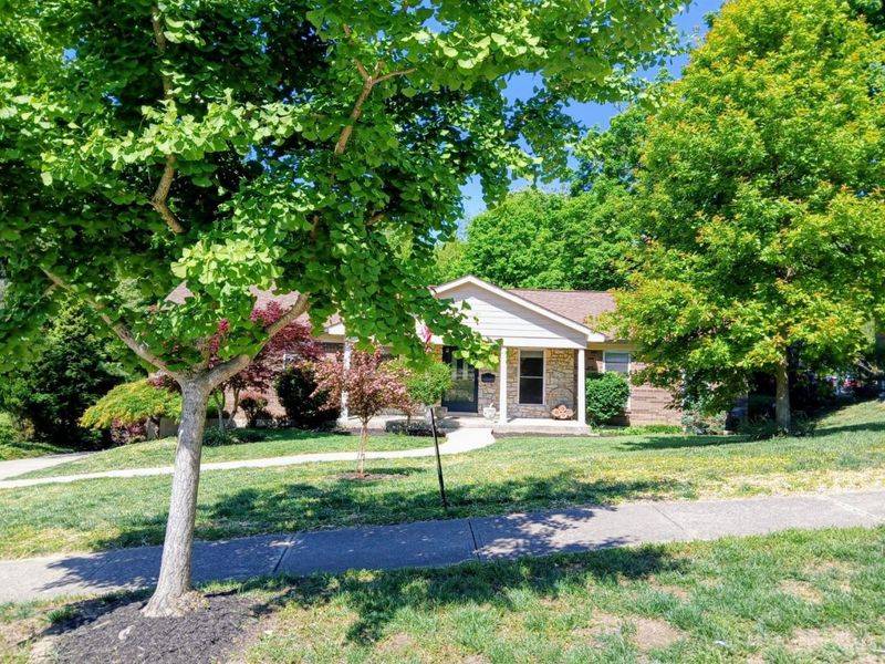 2751 Westbrook Drive, Cincinnati, OH 45211 Photo 2