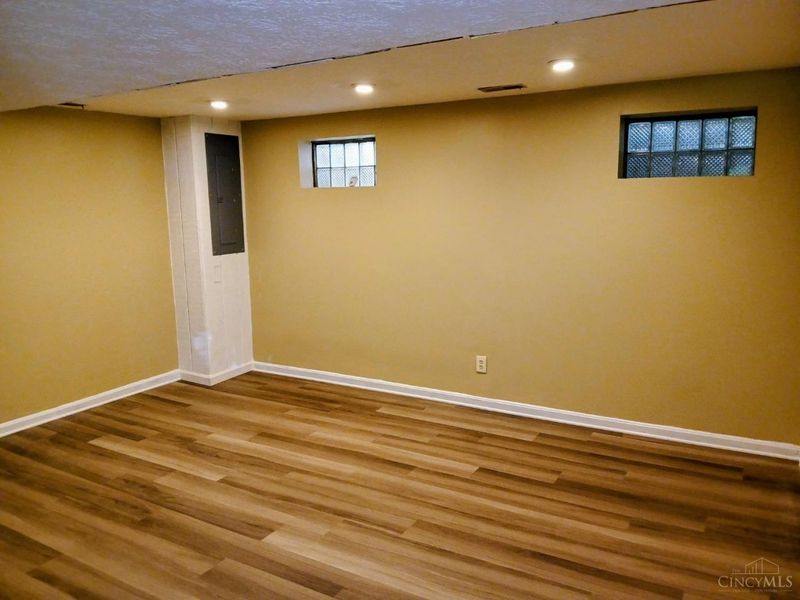 2751 Westbrook Drive, Cincinnati, OH 45211 Photo 38