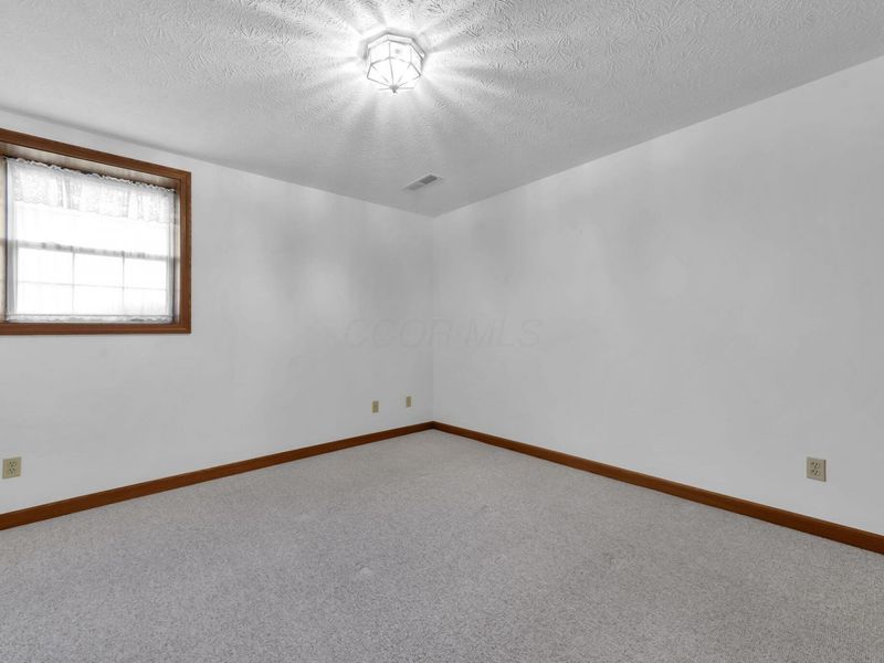 29 Longitude Drive , Mount Vernon, OH 43050 Photo 19