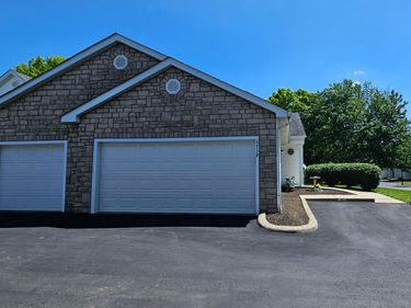 6738 Axtel Drive , Unit 10E, Canal Winchester, OH 43110