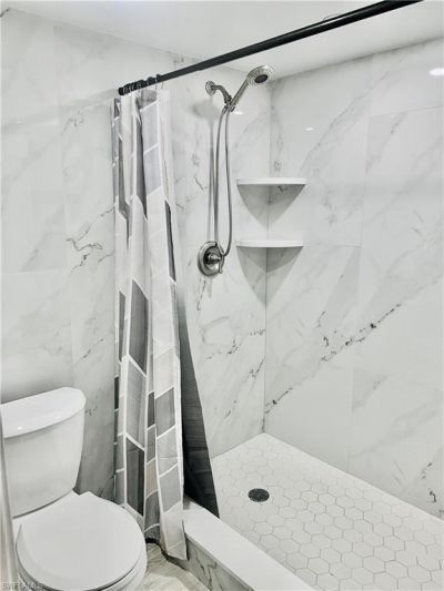 826 Wiggins Pass Rd, Unit 201, Naples, FL 34110 Photo