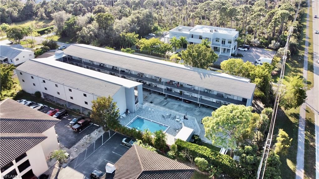 826 Wiggins Pass Rd, Unit 201, Naples, FL 34110 Photo