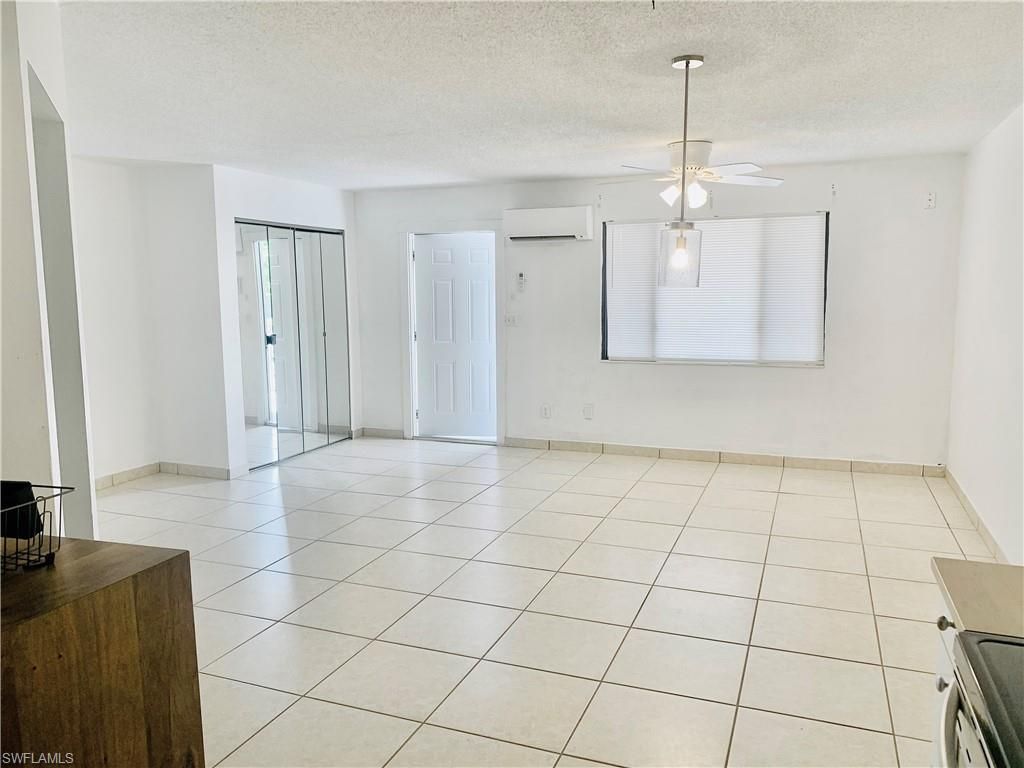 826 Wiggins Pass Rd, Unit 201, Naples, FL 34110 Photo