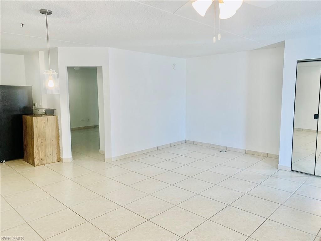 826 Wiggins Pass Rd, Unit 201, Naples, FL 34110 Photo