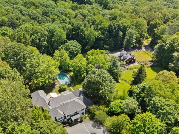 48 Davids Way, Bedford Hills, NY 10507