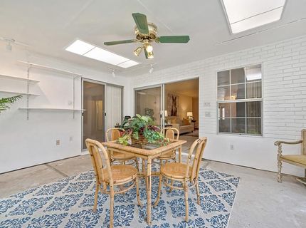 9168 Starina Way, Sacramento, CA 95826 Photo