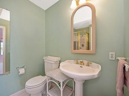 9168 Starina Way, Sacramento, CA 95826 Photo