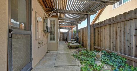9168 Starina Way, Sacramento, CA 95826 Photo