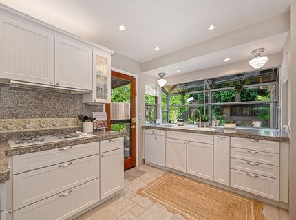 9168 Starina Way, Sacramento, CA 95826 Photo