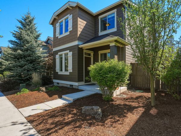 3410 SW 28th Street, Redmond, OR 97756