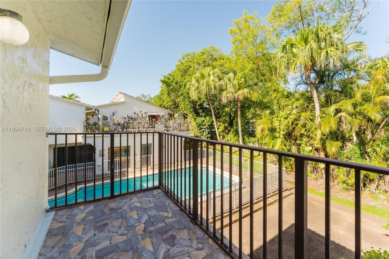 2570 Coral Springs Dr , Unit 2570, Coral Springs, FL 33065 Photo