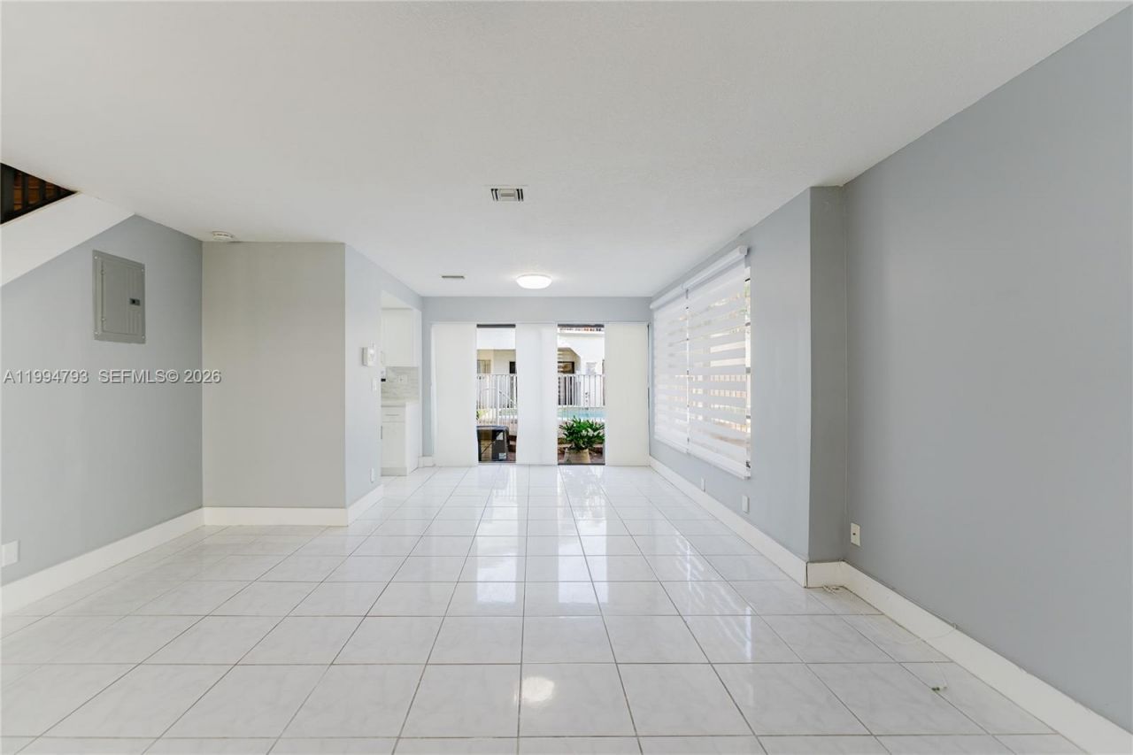 2570 Coral Springs Dr , Unit 2570, Coral Springs, FL 33065 Photo